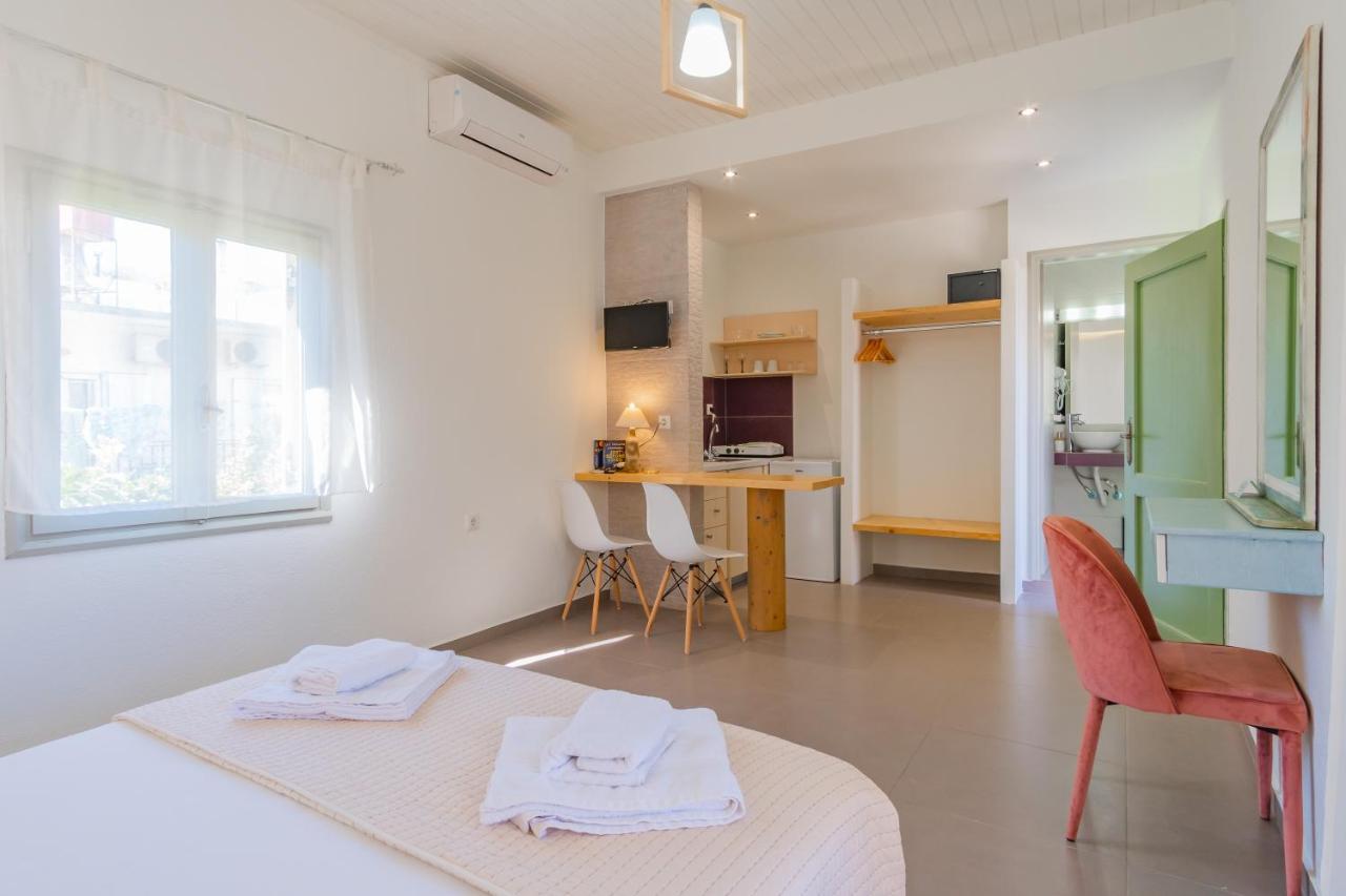Christina Boutique Studios Elounda Buitenkant foto